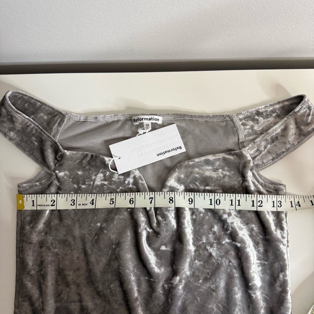 Reformation Andria Midnight Velvet off the shoulder Top XS NWT - Picture 8 of 9
